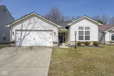 10478 Blue Springs Ln, Fishers, IN 46037