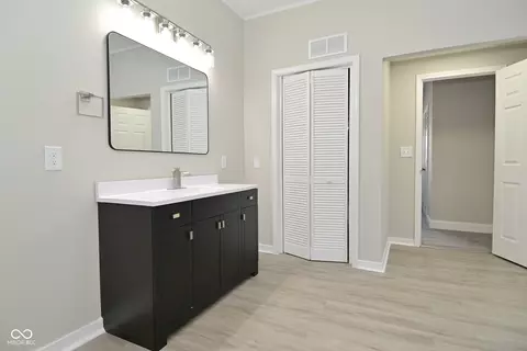 Bath - 207 E Wall St, Advance, IN 46102 photo 1 of 6