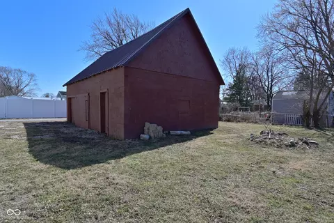 Exterior - 207 E Wall St, Advance, IN 46102 photo 3 of 5