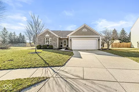 481 Autumn Springs Ct, Avon, IN 46123