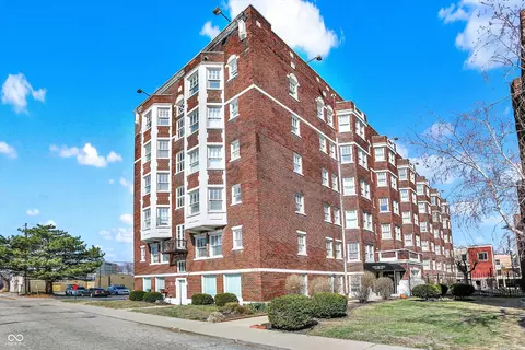 230 E 9th St #405, Indianapolis, IN 46204