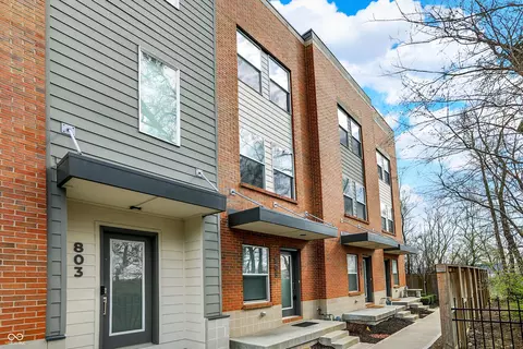 805 Switchyard Pl, Indianapolis, IN 46202 photo 4