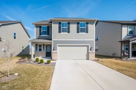 737 Oxford Ln, Danville, IN 46122