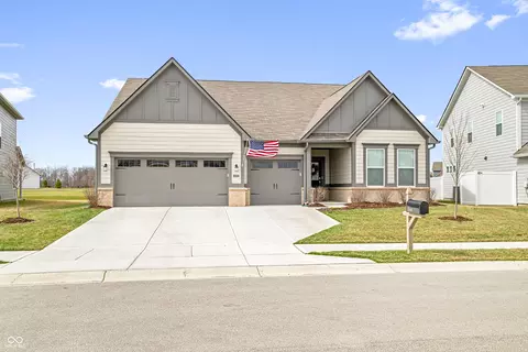 2144 S Quincy Dr, New Palestine, IN 46163