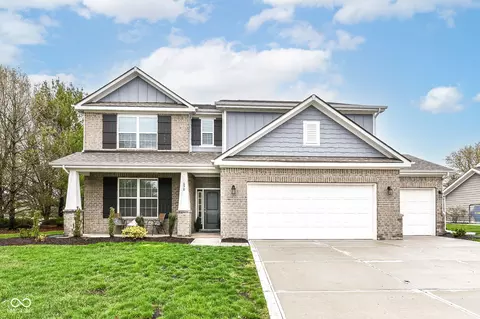 698 Ridge Gate Dr, Brownsburg, IN 46112