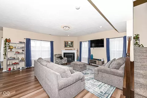 Living - 16406 Taconite Dr, Noblesville, IN 46060 photo 1 of 5