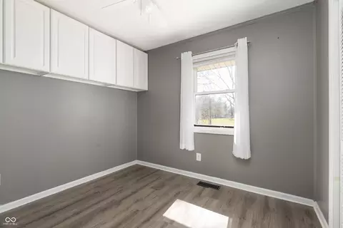 Bedroom - 712 N Pendleton Ave, Pendleton, IN 46064 photo 1 of 4