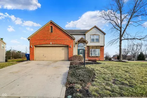 7058 Starkey Ridge Ln, Indianapolis, IN 46268