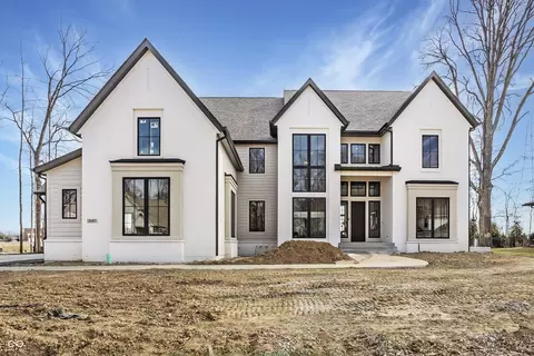 3787 Cherwell Dr, Zionsville, IN 46077