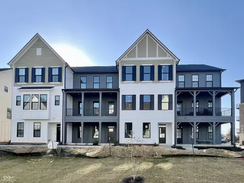 477 Mariposa Trl, Carmel, IN 46032