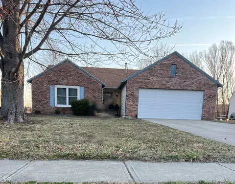 485 Paddlebrook Dr, Danville, IN 46122