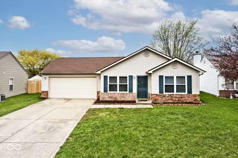 1378 Millridge Dr, Greenwood, IN 46143