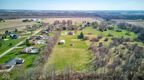 View/Area - 2274 W Huntsville Rd, Pendleton, IN 46064 photo 3 of 7