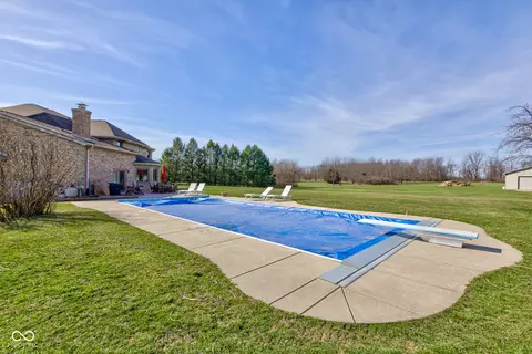 Exterior - 2274 W Huntsville Rd, Pendleton, IN 46064 photo 3 of 10