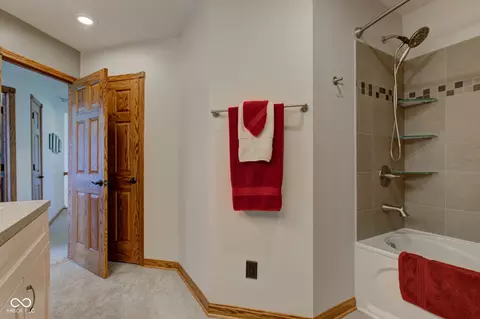 Bath - 2274 W Huntsville Rd, Pendleton, IN 46064 photo 9 of 9