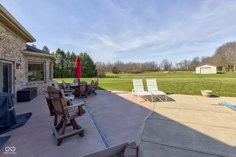 Exterior - 2274 W Huntsville Rd, Pendleton, IN 46064 photo 5 of 10