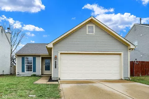 3534 Fredricksburg Dr, Indianapolis, IN 46227