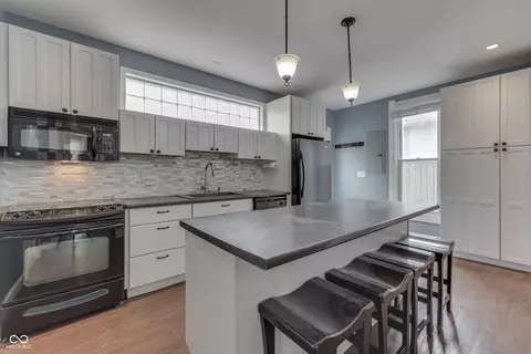 Kitchen - 475 E Madison St, Franklin, IN 46131 photo 1 of 4