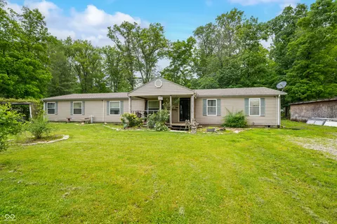 18060 E County Road 365 N, Hope, IN 47246