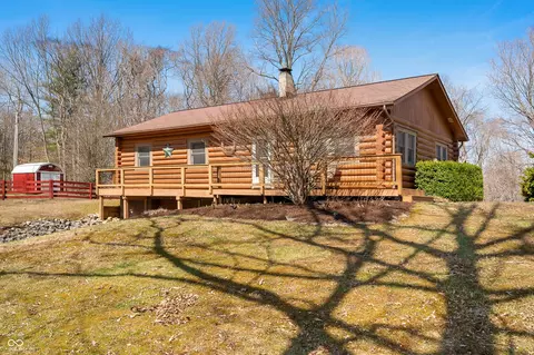 4420 Upper Salt Creek Rd, Nashville, IN 47448