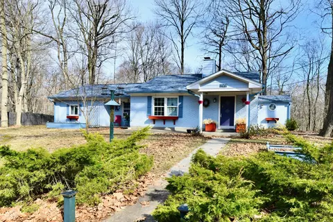 6120 E 106th St, Fishers, IN 46038