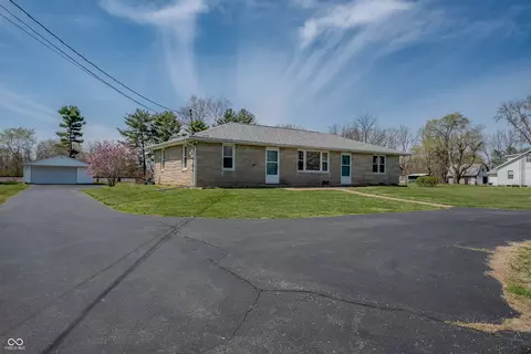 6954 S Jonesville Rd, Columbus, IN 47201