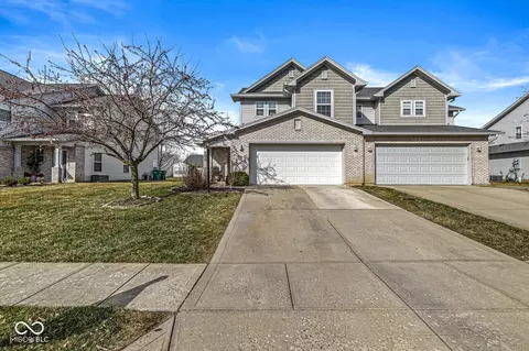 218 Clear Branch Dr, Brownsburg, IN 46112
