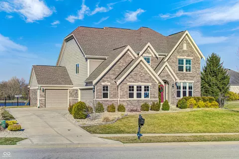 5842 Oakmont Blvd, Bargersville, IN 46106