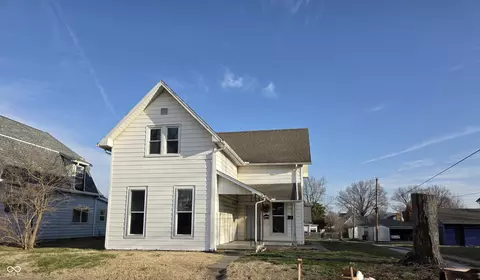 15 W Chestnut, Brazil, IN 47834