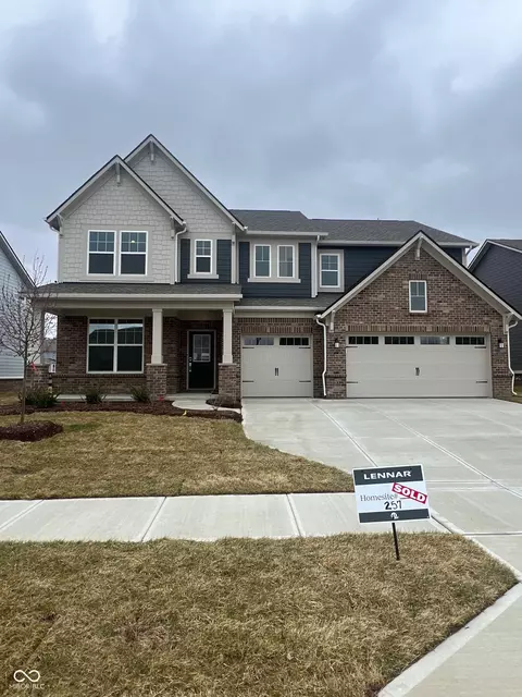600 Waterford Ln, Westfield, IN 46074