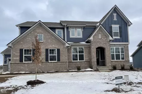 19534 Hazelnut Blvd, Noblesville, IN 46062