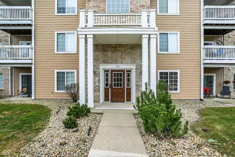 4925 Opal Ridge Ln #309, Indianapolis, IN 46237