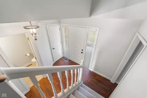 Entry Way - 3705 River Rd, Columbus, IN 47203 photo 1 of 1