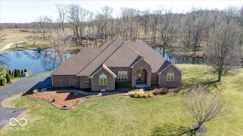 563 E Greencastle Rd, Mooresville, IN 46158