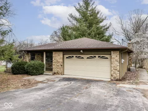 8390 Central Ave, Martinsville, IN 46151