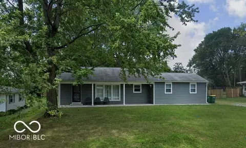 135 Hillcrest Dr, Westfield, IN 46074