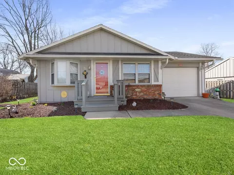 935 E Mckay Rd, Shelbyville, IN 46176