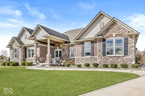 3342 Challenger Dr, Plainfield, IN 46168