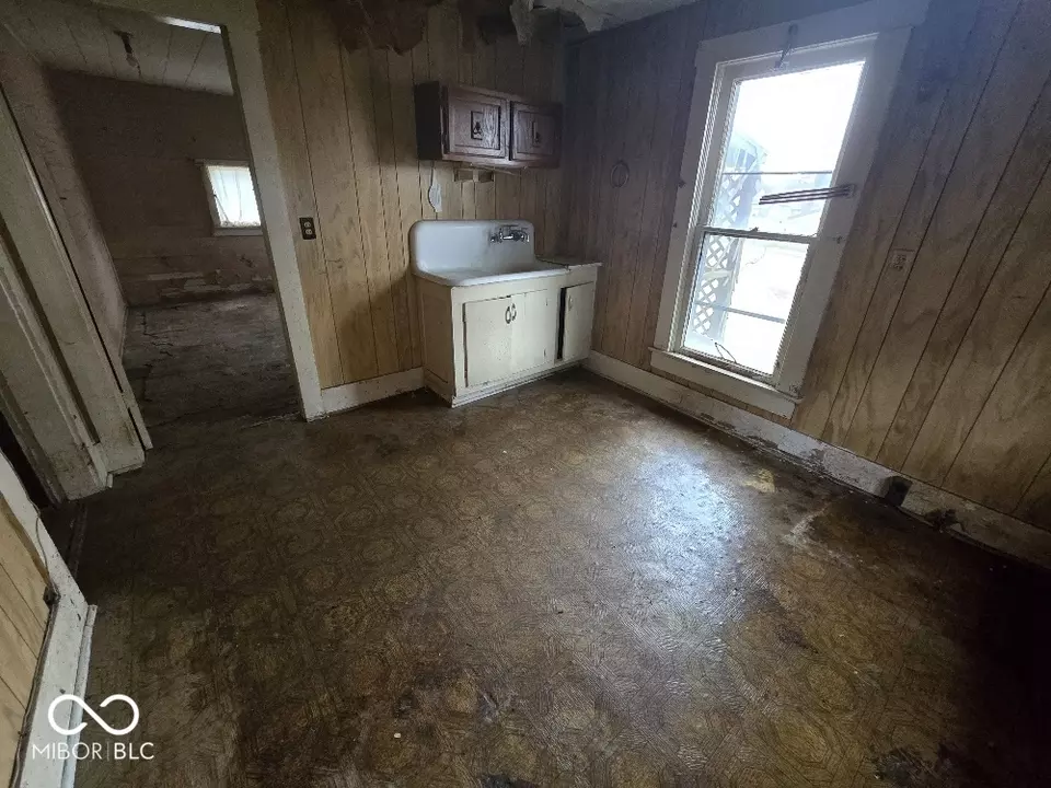 Entry Way - 407 E South St, Eaton, IN 47338 photo 1 of 1