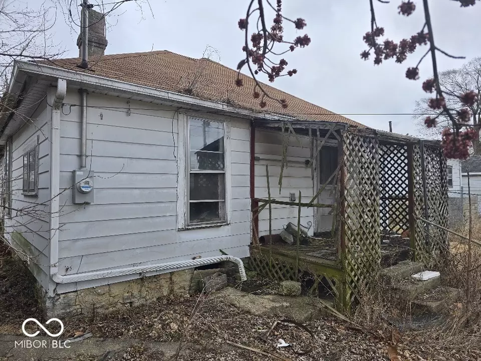 Exterior - 407 E South St, Eaton, IN 47338 photo 1 of 2