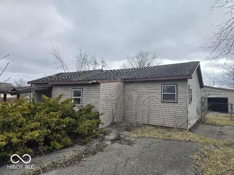 2420 N Macedonia Ave, Muncie, IN 47303