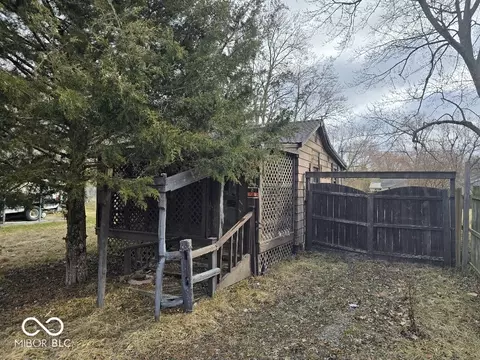 312 N Grafton Ave, Muncie, IN 47303