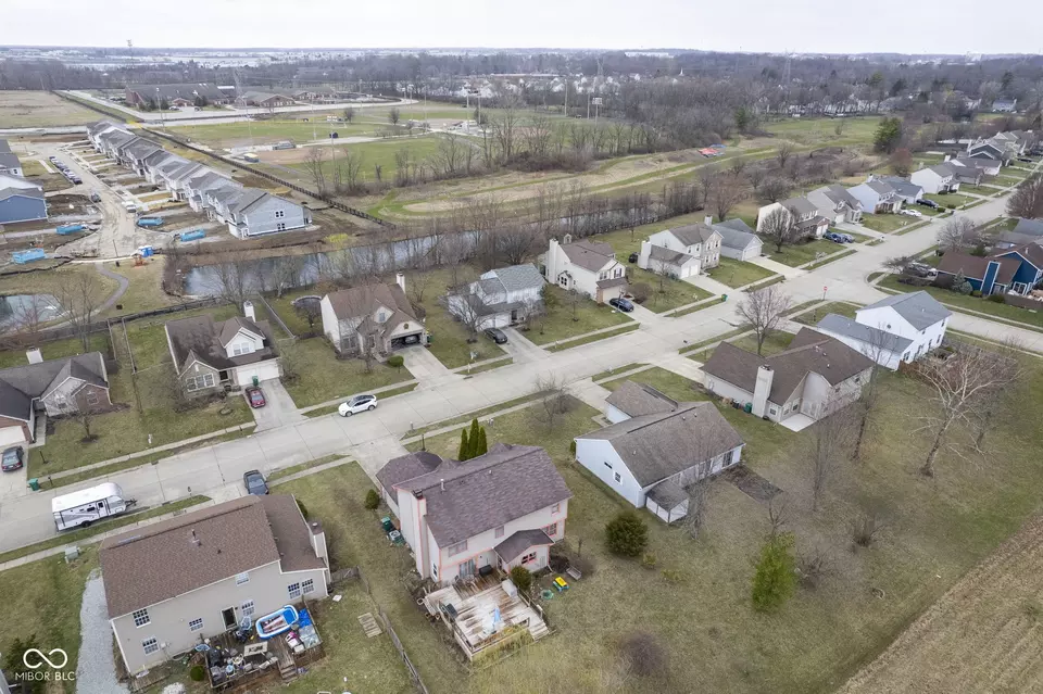 View/Area - 7531 Bancaster Dr, Indianapolis, IN 46268 photo 7 of 8