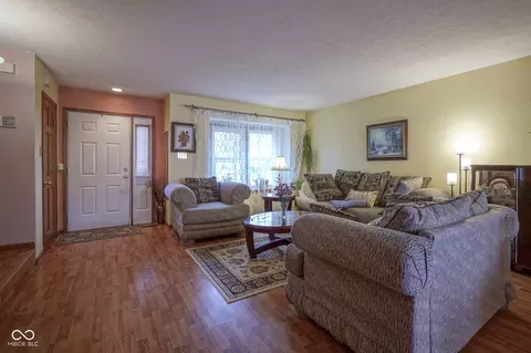 Entry Way - 7531 Bancaster Dr, Indianapolis, IN 46268 photo 1 of 2