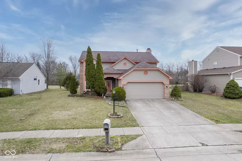 Exterior - 7531 Bancaster Dr, Indianapolis, IN 46268 photo 1 of 13