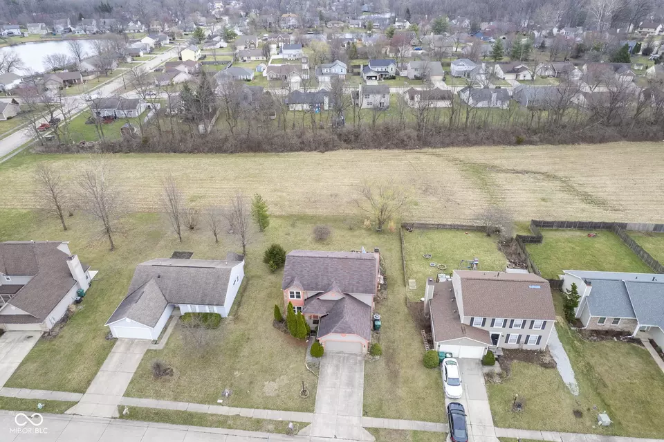 View/Area - 7531 Bancaster Dr, Indianapolis, IN 46268 photo 4 of 8
