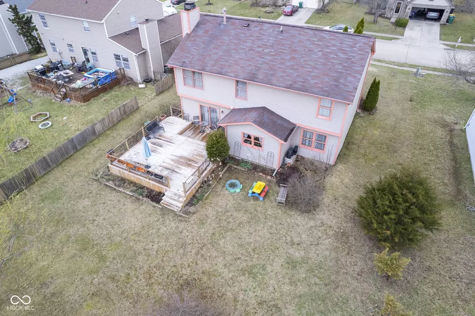 View/Area - 7531 Bancaster Dr, Indianapolis, IN 46268 photo 1 of 8