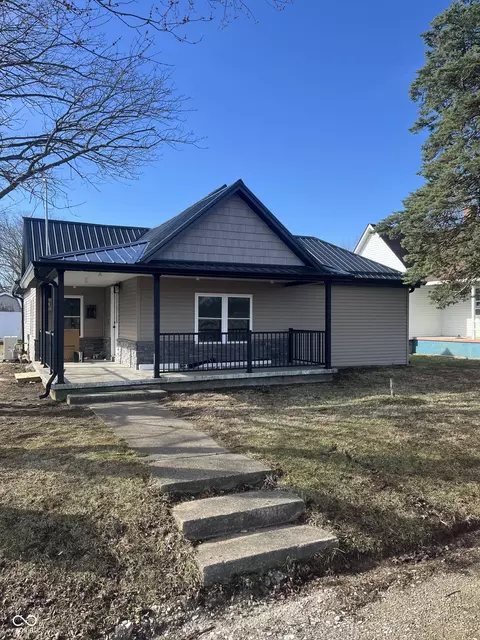 354 Bloomingdale Rd, Montezuma, IN 47862
