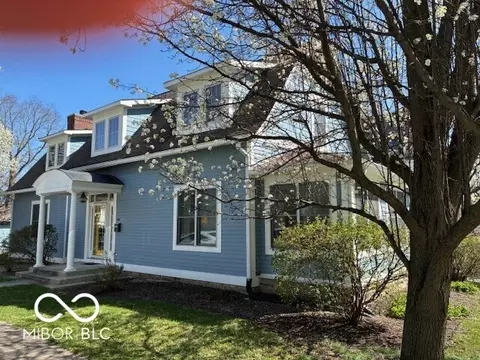590 W Cedar St, Zionsville, IN 46077