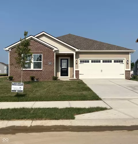 2152 Foothill Dr, Greenfield, IN 46140